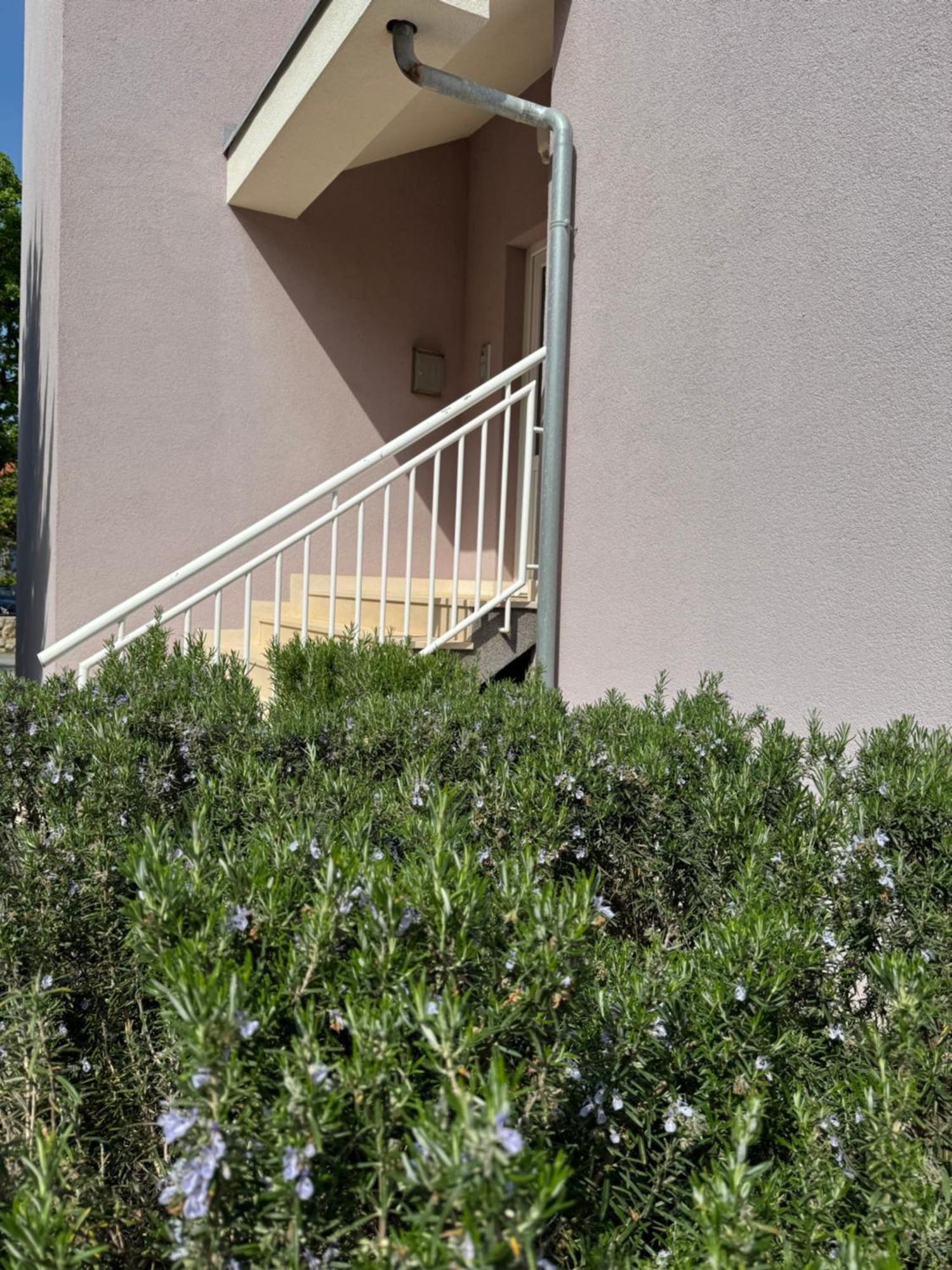 Apartmani Marija Klimno A Exterior foto
